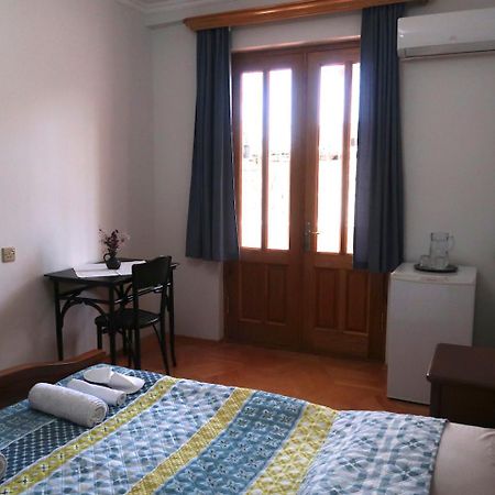 Guest House Merci Tbilisi Ngoại thất bức ảnh