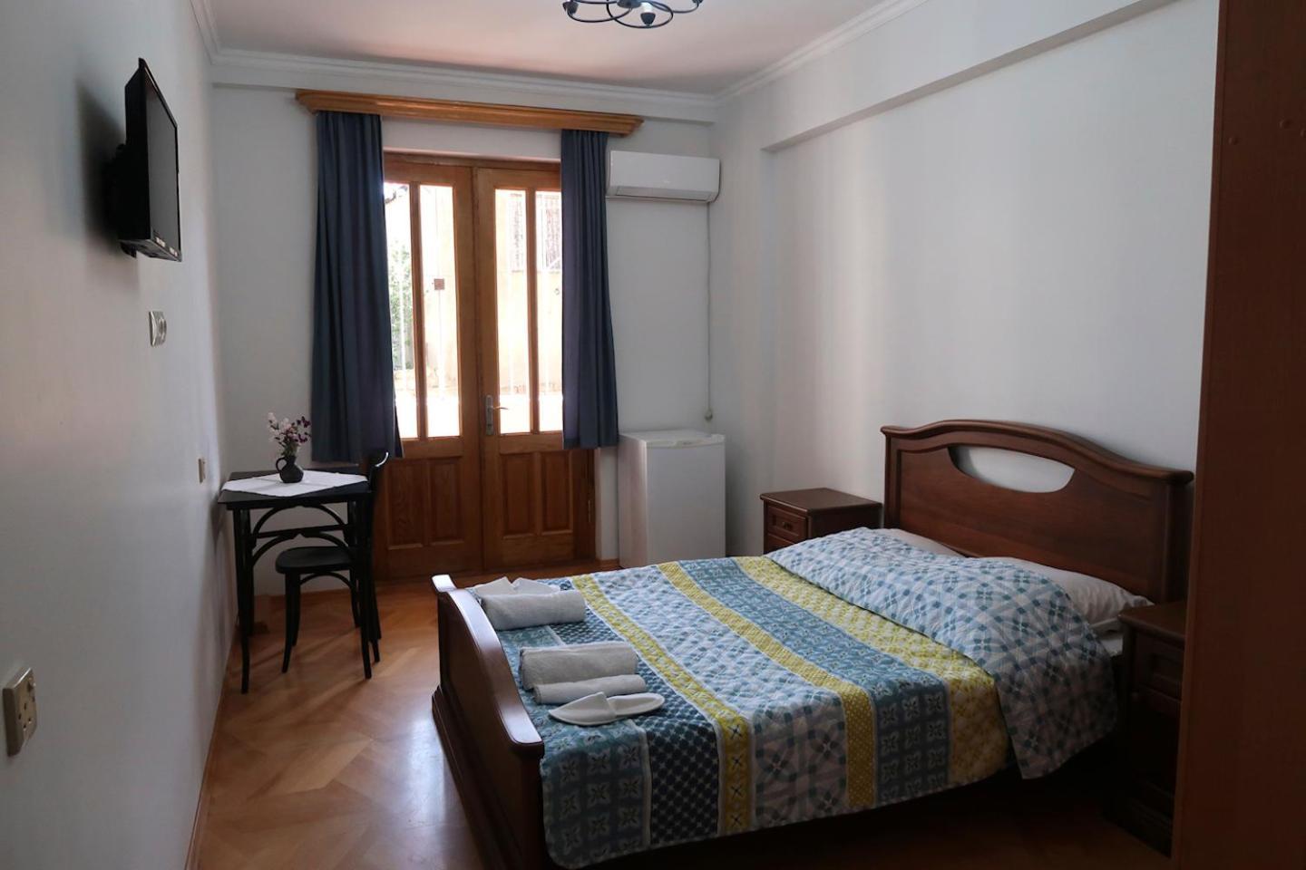 Guest House Merci Tbilisi Ngoại thất bức ảnh