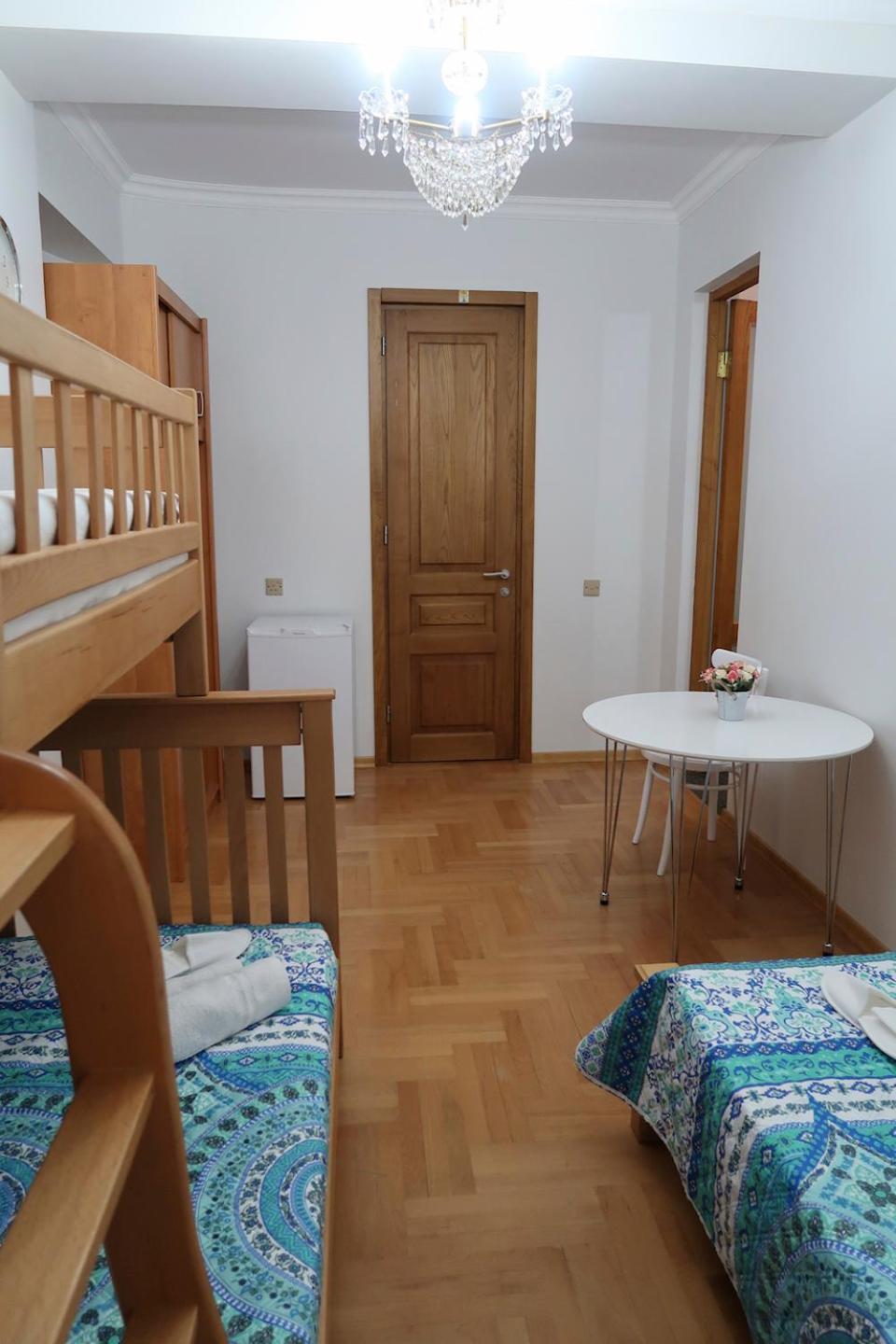 Guest House Merci Tbilisi Ngoại thất bức ảnh
