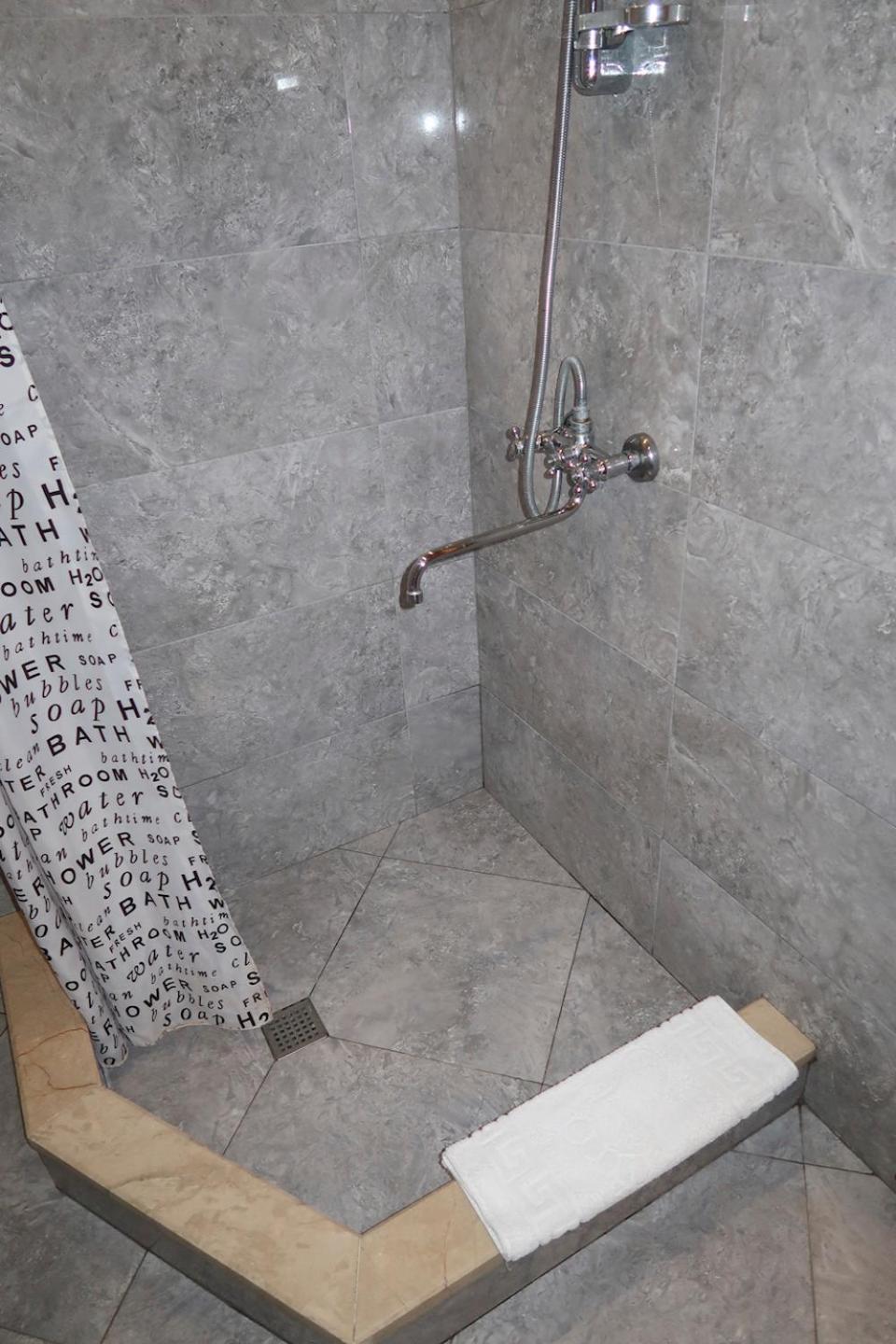 Guest House Merci Tbilisi Ngoại thất bức ảnh